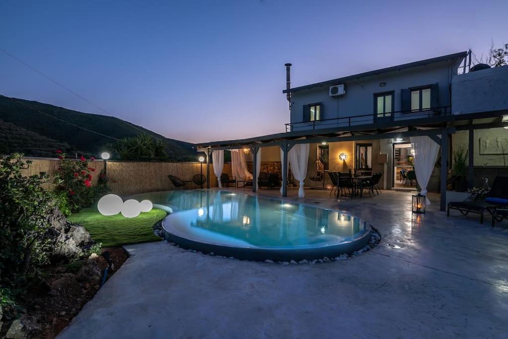 Casa Del Miele, Private Pool, Bbq, Mountain View. Villa Alikianósz Kültér fotó